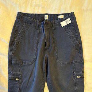 NWT - Gap High Rise Skinny Ankle Utility Pant in Vintage Navy - Size 8